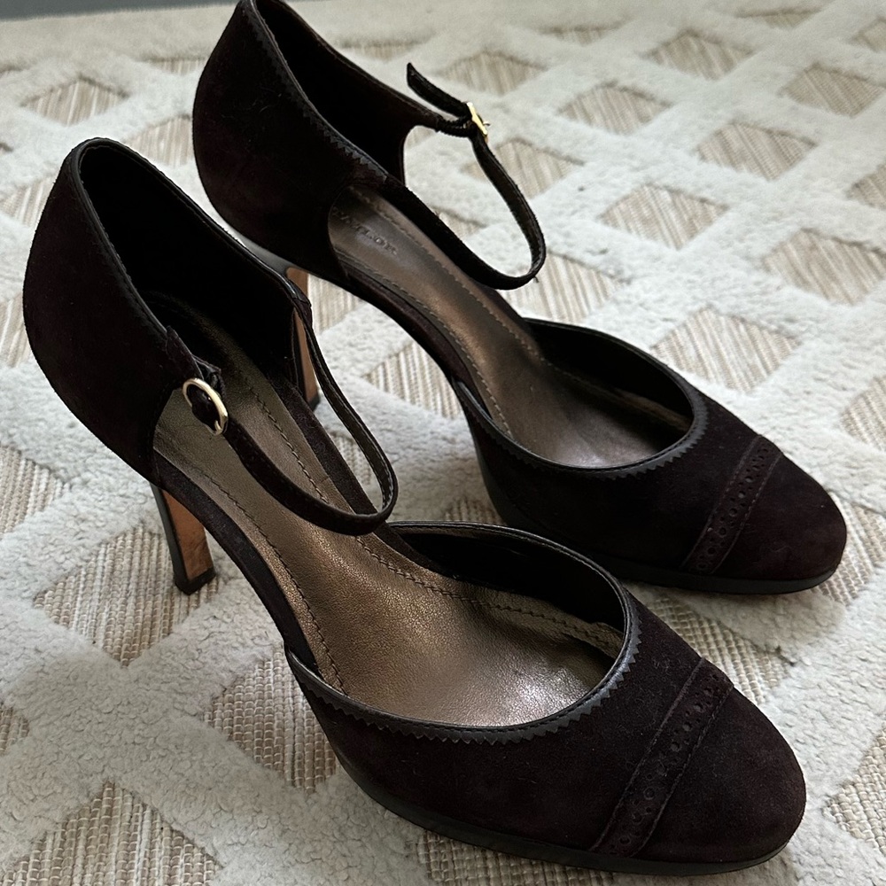 Ann Taylor Brown Heels
